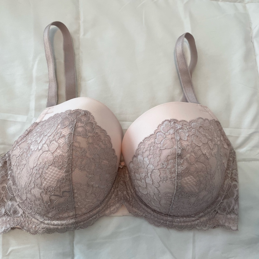 EUC Victoria’s Secret dream angels lined demi cup bra